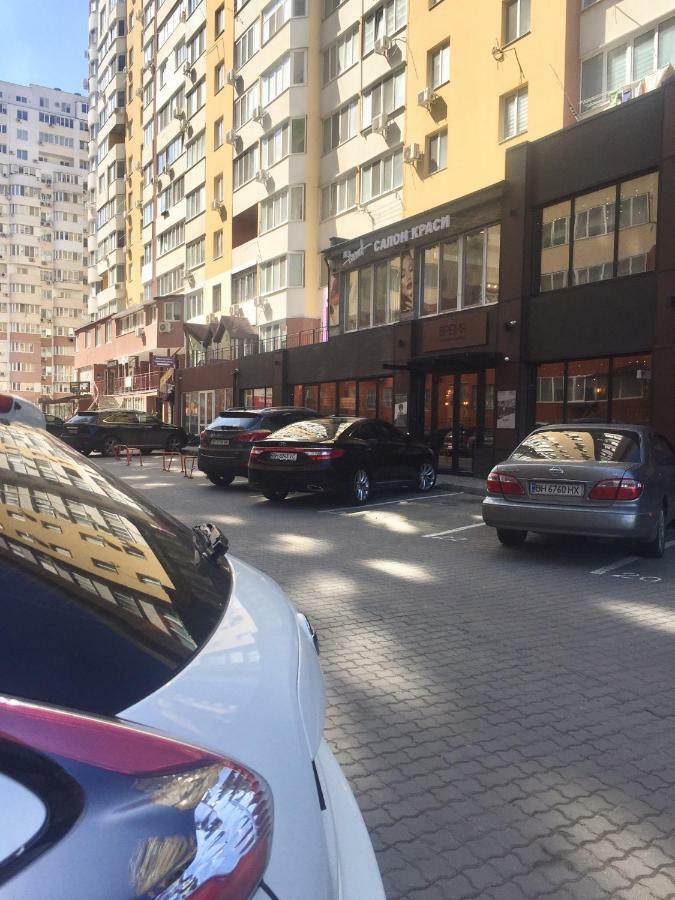 Квартира В Жилом Комплексе Левитана,Массив Радужный Odessa Exteriör bild